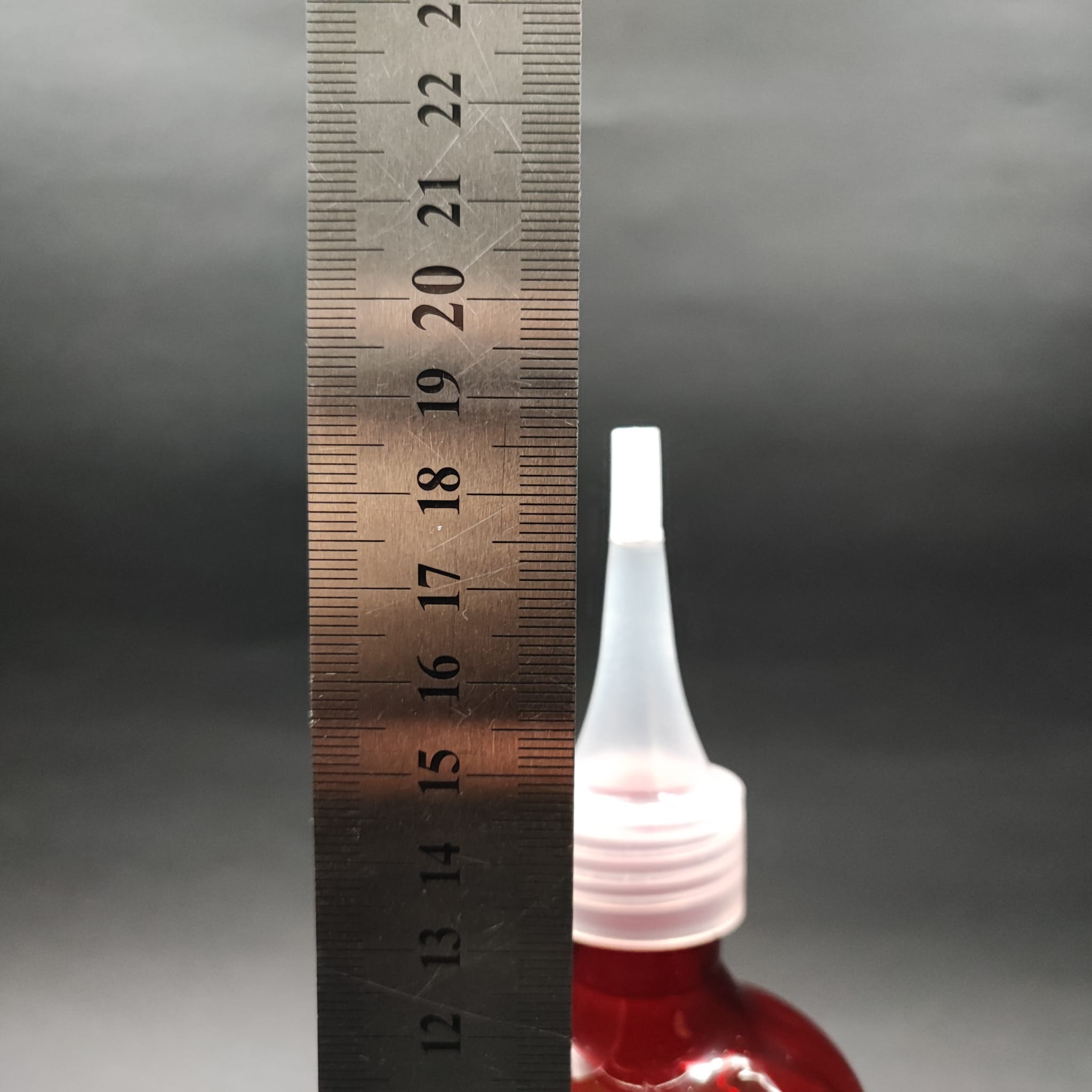 200 CC ÖLÇEKLİ PET ŞİŞE - ŞEFFAF AKITICI SİVRİ KAPAKLI - 200 ML VE OZ ÖLÇÜLÜ KIRMIZI PET ŞİŞE