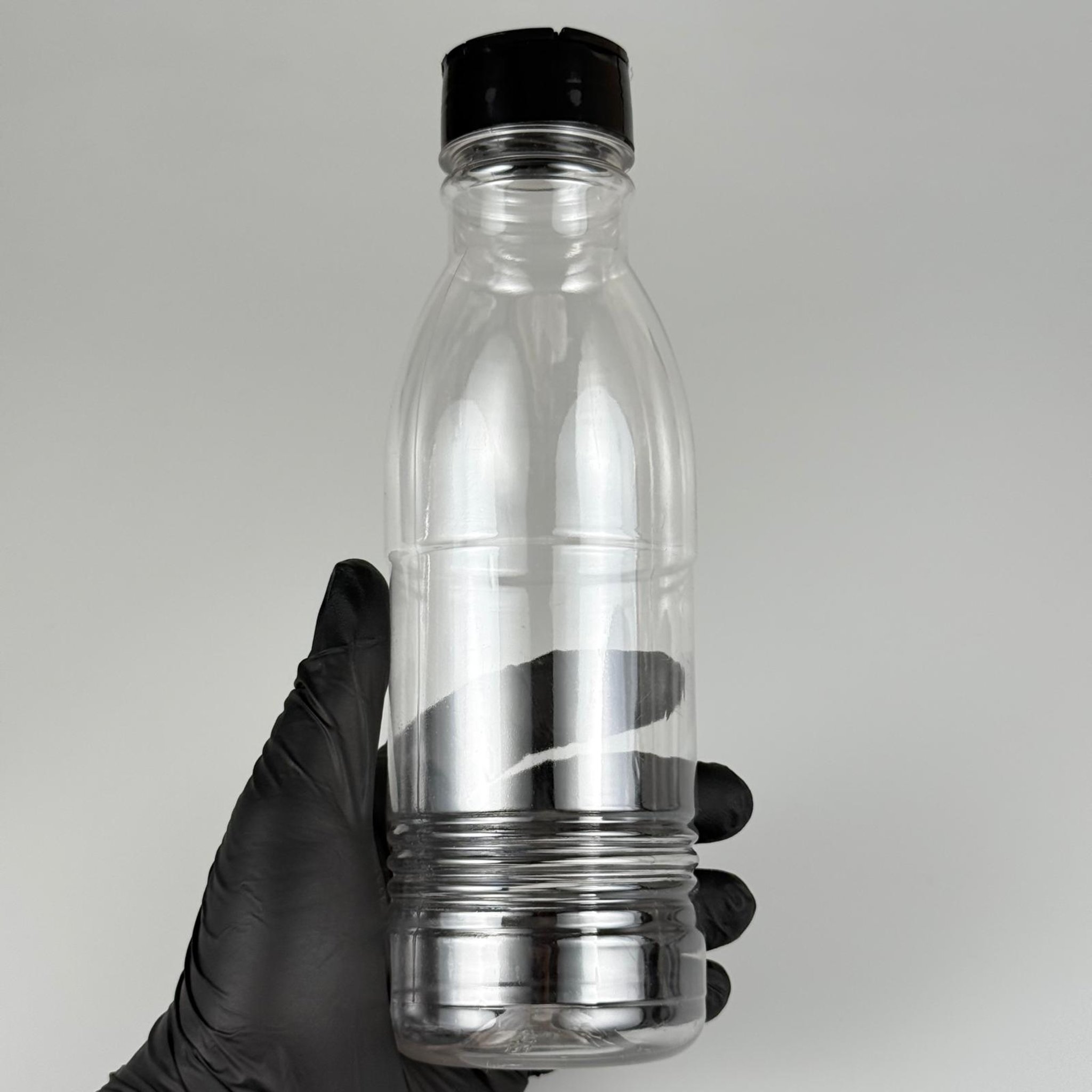 PLASTİK SİLİNDİR BAHARATLIK KAVANOZ - 500 ML PET BAHARAT, TOZ, PUDRA VB İÇİN PET ŞİŞE - SİYAH AÇILIR KAPANIR DELİKLİ KAPAKLI TAKIM - 500 CC