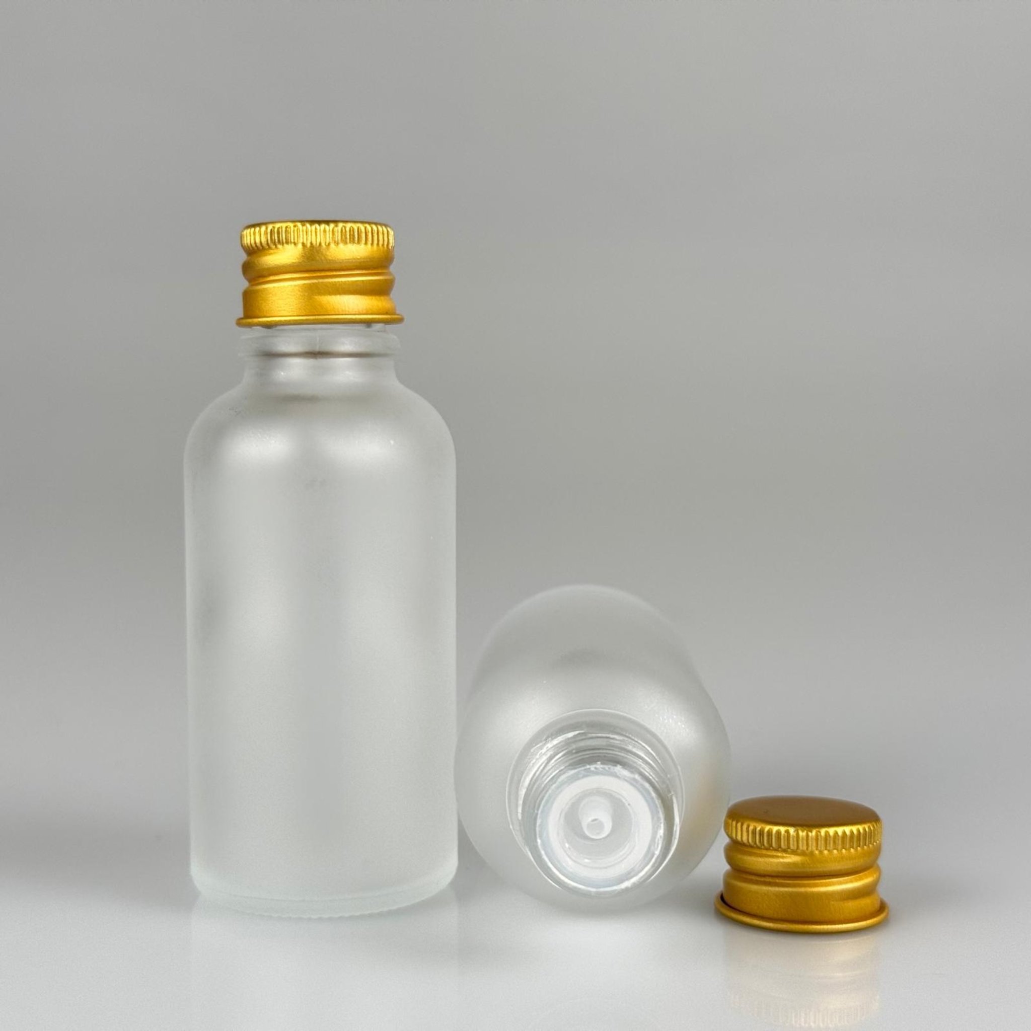 30 CC BUZLU CAM ŞİŞE + KÖPÜK CONTALI GOLD ALÜMİNYUM METAL KAPAKLI + KOLONYA TIPALI TAKIM - 30 ML BUZLU CAM ŞİŞE