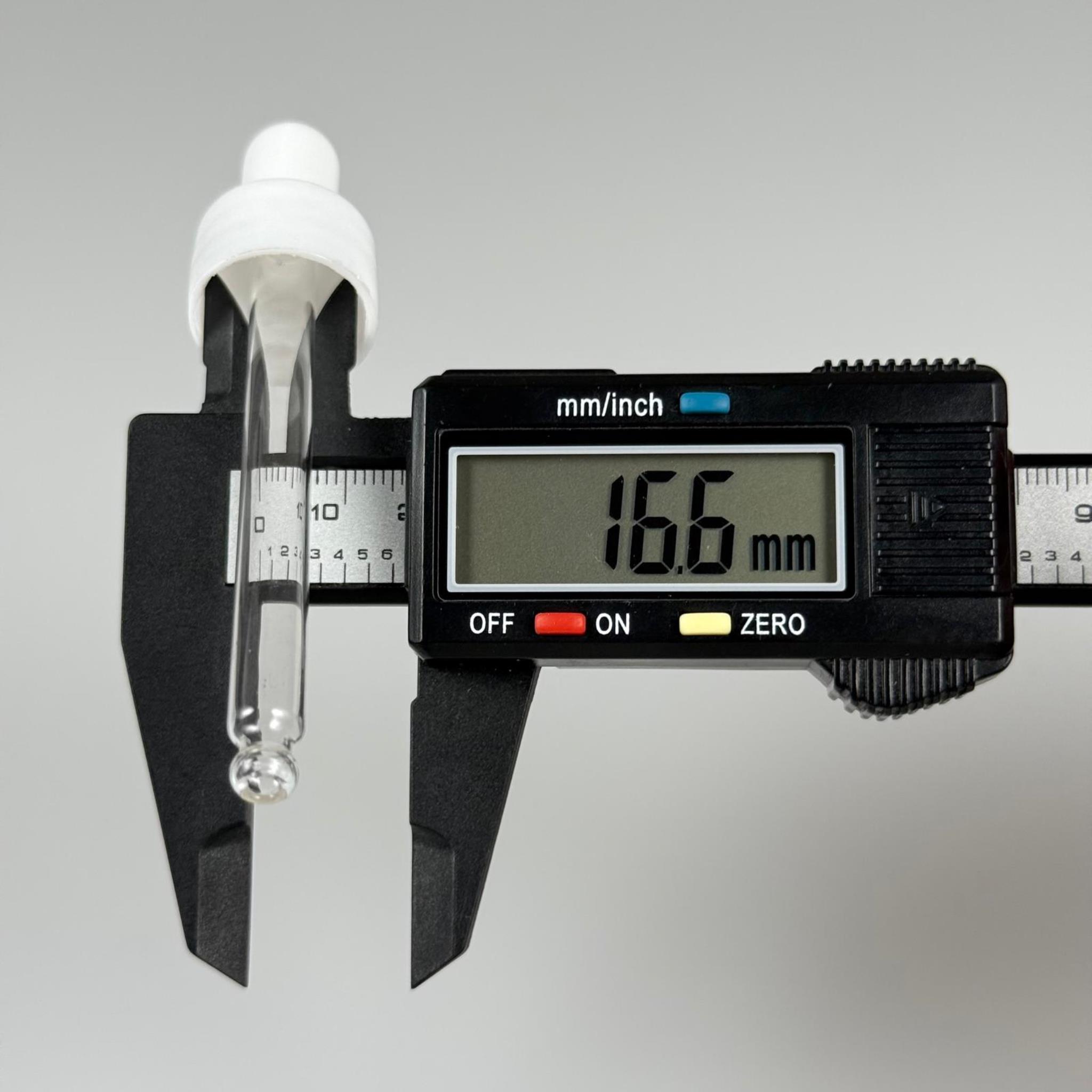 18 MM CAM DAMLALIKLI TAKIM - BEYAZ EMZİK +  DELİKLİ PLASTİK DÜZ BEYAZ KAPAK + 77 MM CAM PİPET