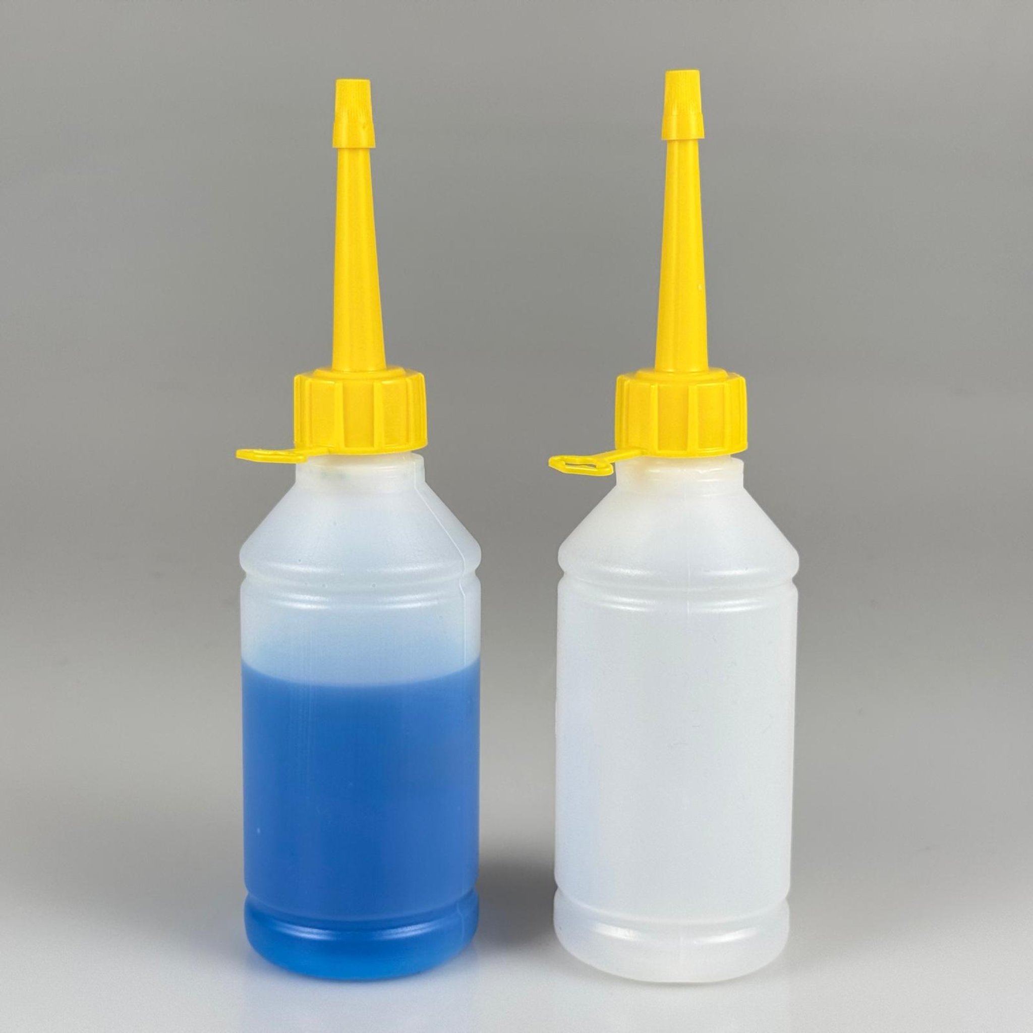 250 CC TİNER ŞİŞESİ - KİLİTLİ CONTALI  BEYAZ KAPAKLI + AKITICILI SİVRİ SARI KARTUŞ KAPAKLI - 250 ML KİMYASALA DAYANIKLI PLASTİK ŞİŞE - 0,25 LT POLİETİLEN ŞİŞE TOMBUL